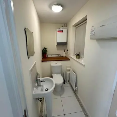 Casa vacanze Sevastopol Four Bedroom House Near Gloucester Road Bristol