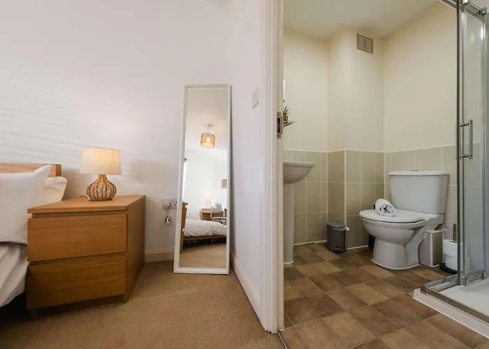 Hébergement de vacances Sevastopol Four Bedroom House Near Gloucester Road