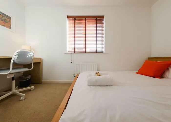 Sevastopol Four Bedroom House Near Gloucester Road