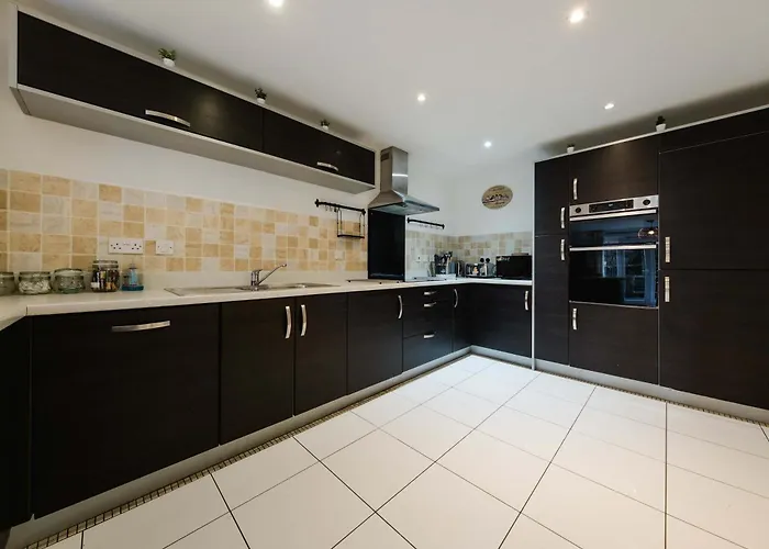 Sevastopol Four Bedroom House Near Gloucester Road Bristol